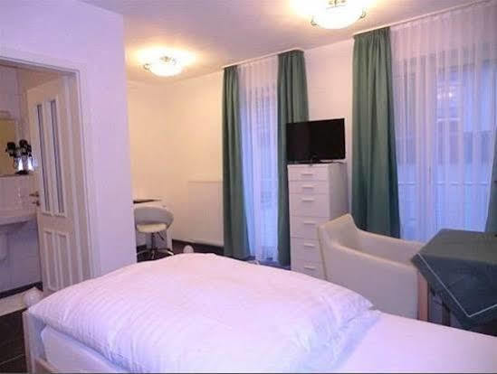Hotel Garni Jacobs ボン エクステリア 写真